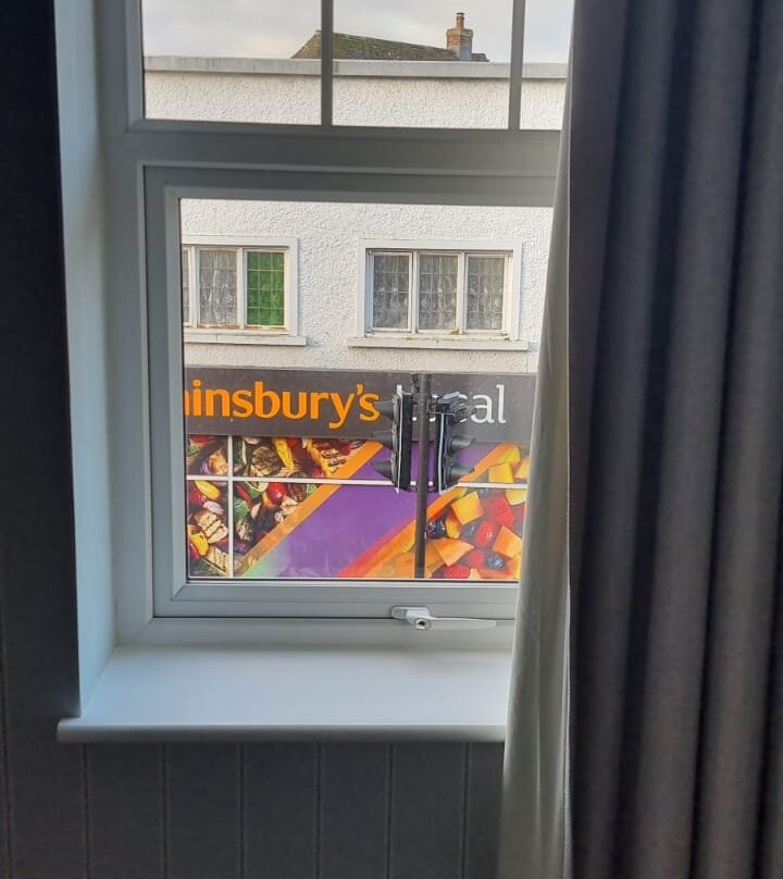 乔治酒店主图