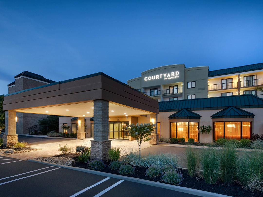 Courtyard by Marriott Cleveland Beachwood主图