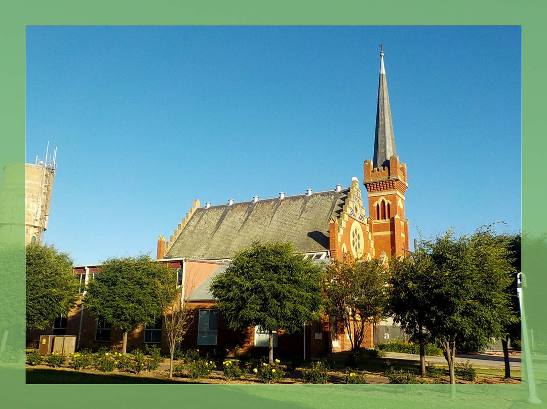 Echuca Moama Uniting Church-伊丘卡必去景点