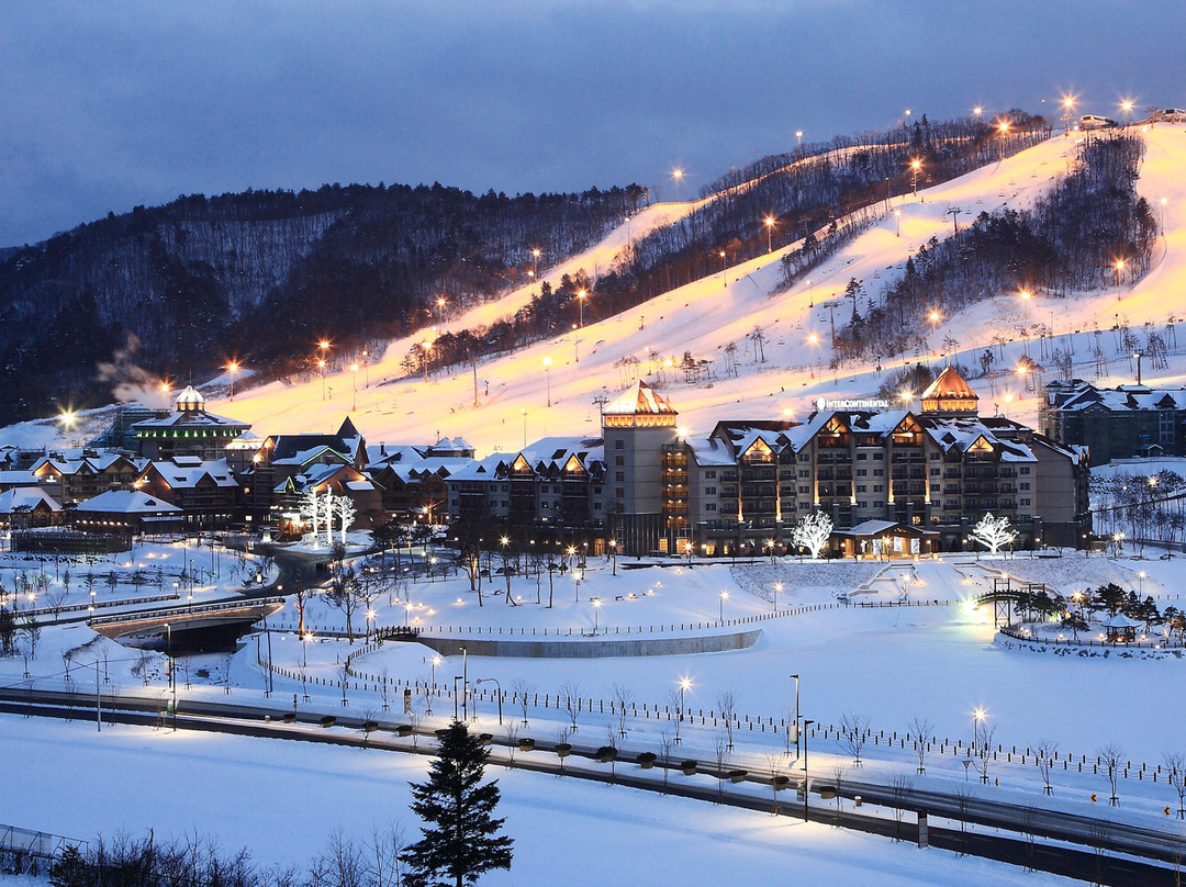平昌阿尔帕西亚洲际度假酒店主图
