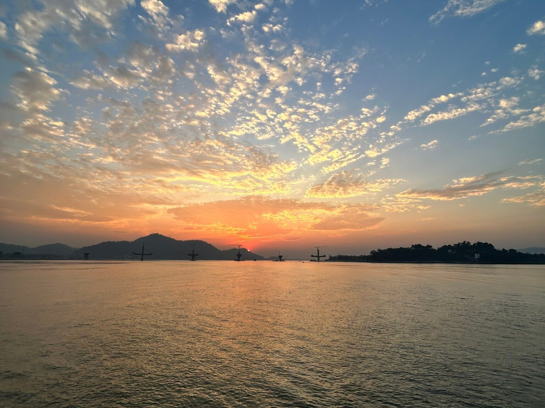 Brahmaputra Cruise景点图片