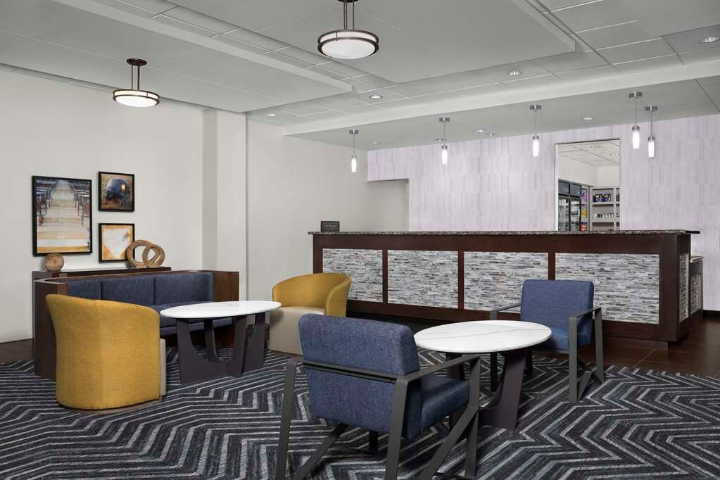 Homewood Suites by Hilton Omaha-Downtown主图