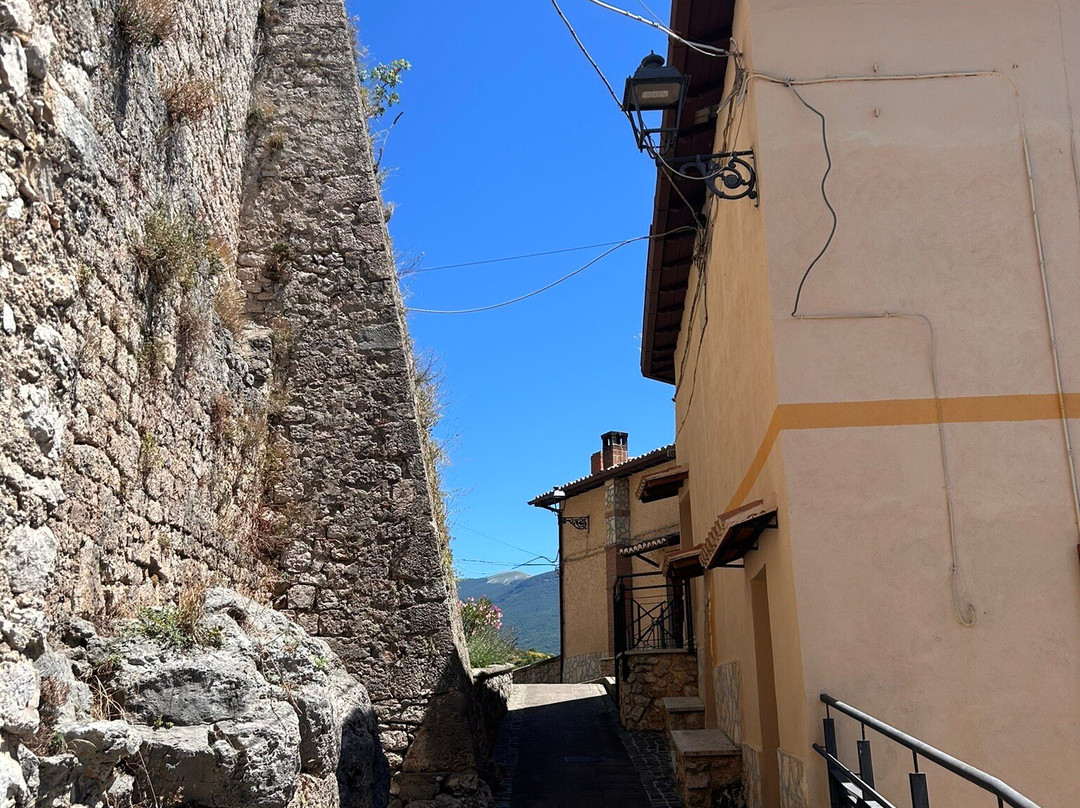 Castello Teofilatto景点图片