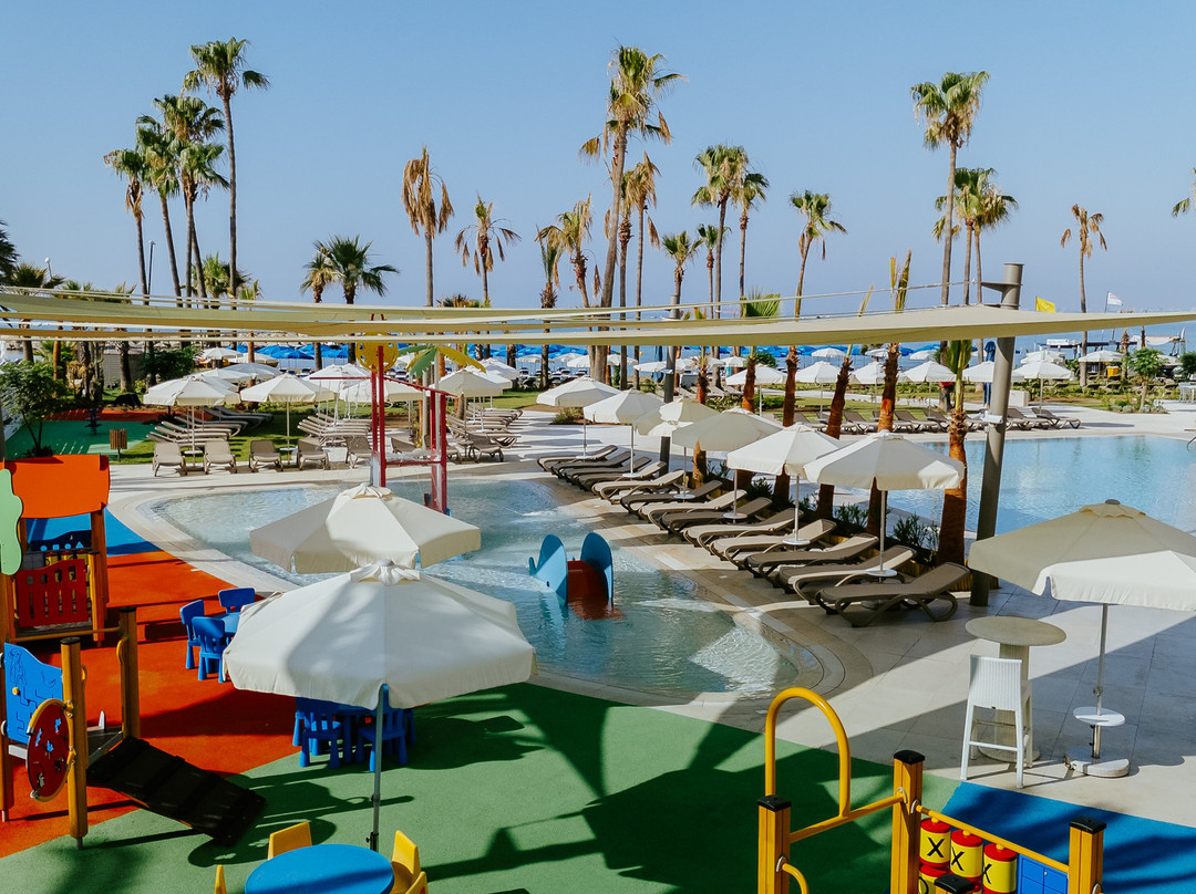 Lordos Beach Hotel & Spa主图