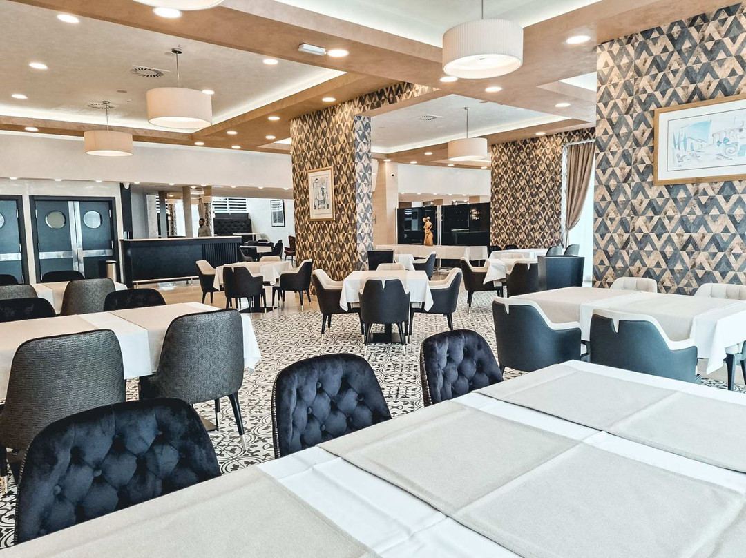 Irig酒店住宿-Monogram Park