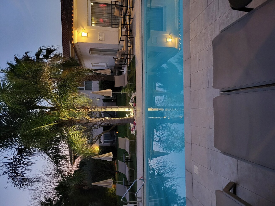 马斯乐杜高尔夫酒店主图