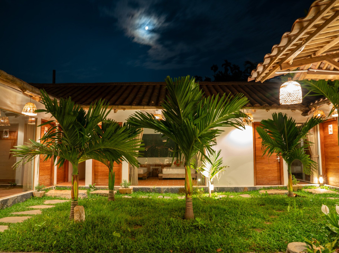 Anans Home Ha Giang | Tours & Motorbike Rental