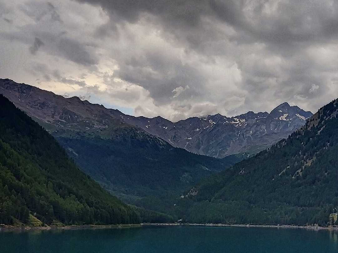 Lago di Vernago景点图片