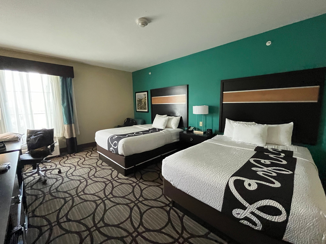 La Quinta Inn & Suites by Wyndham Carlsbad主图