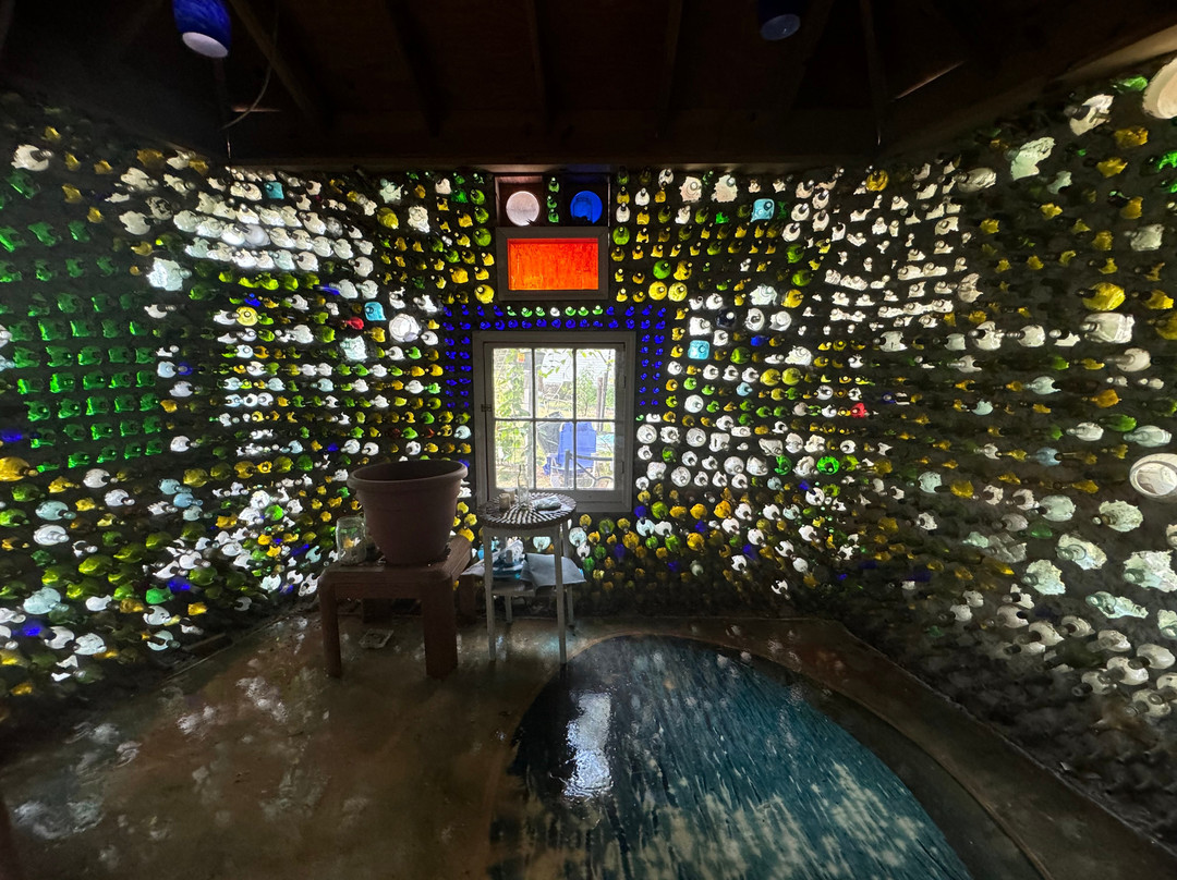 Carrabelle Bottle House景点图片