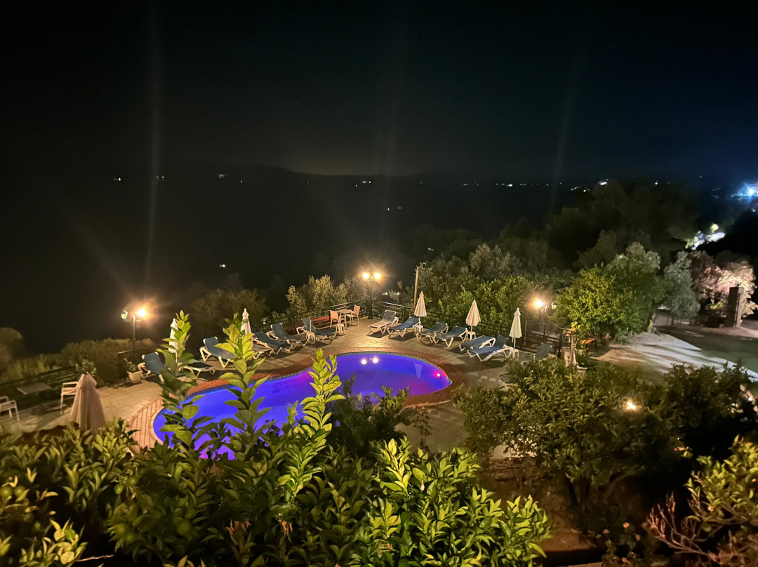 美丽雅别墅酒店主图