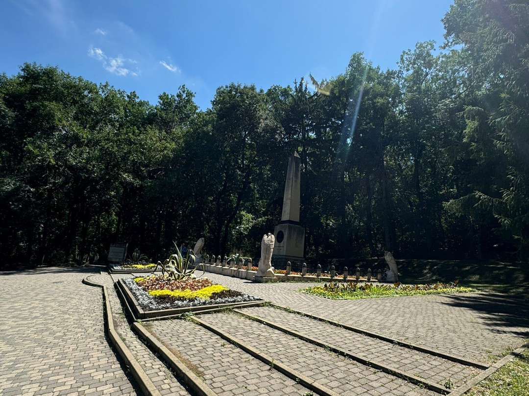Monument to Lermontov at the Place of Duel景点图片