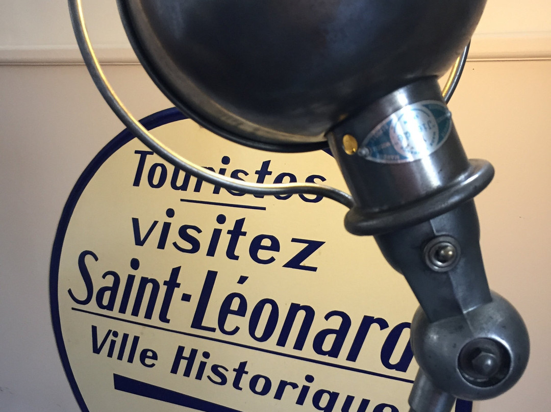 利斯花园酒店主图