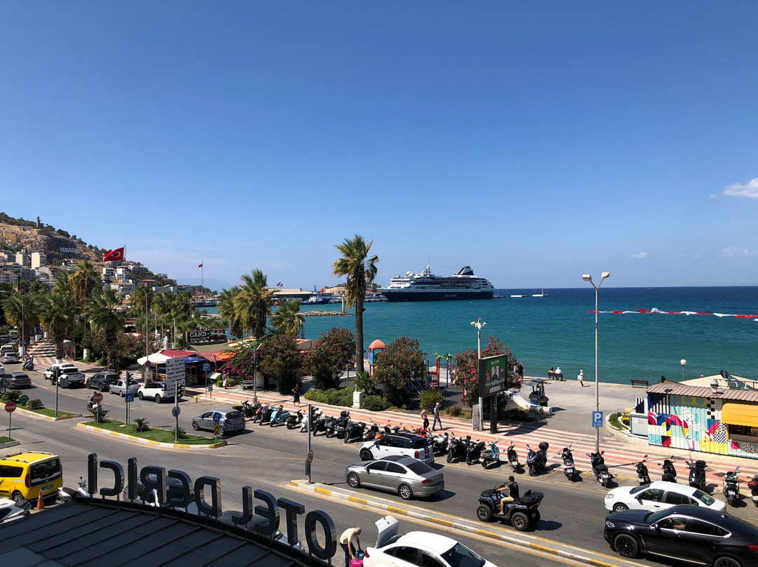 德里奇酒店主图