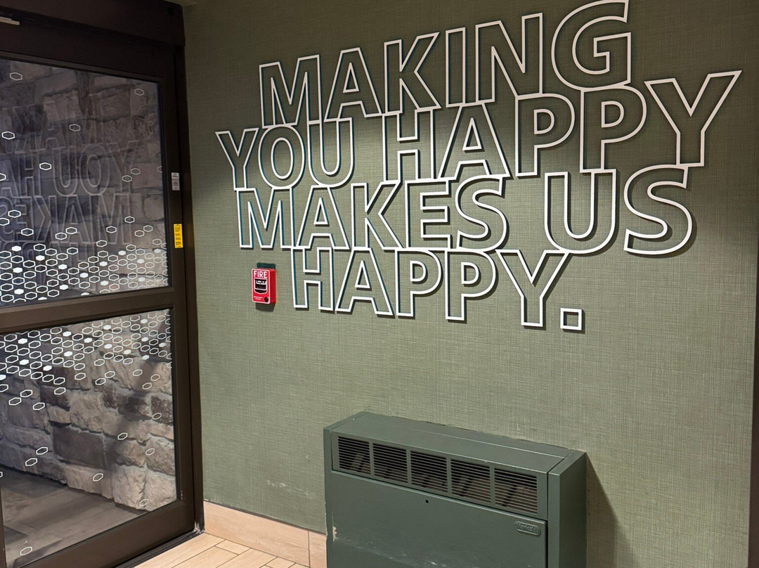 Hampton Inn Erie-South主图