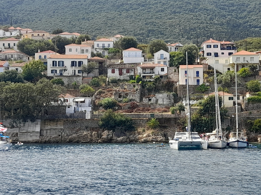 Kioni Harbour-Kioni必去景点