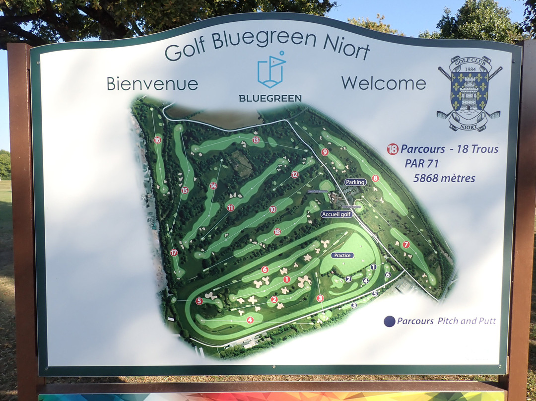 Golf Blue Green Niort Romagne景点图片