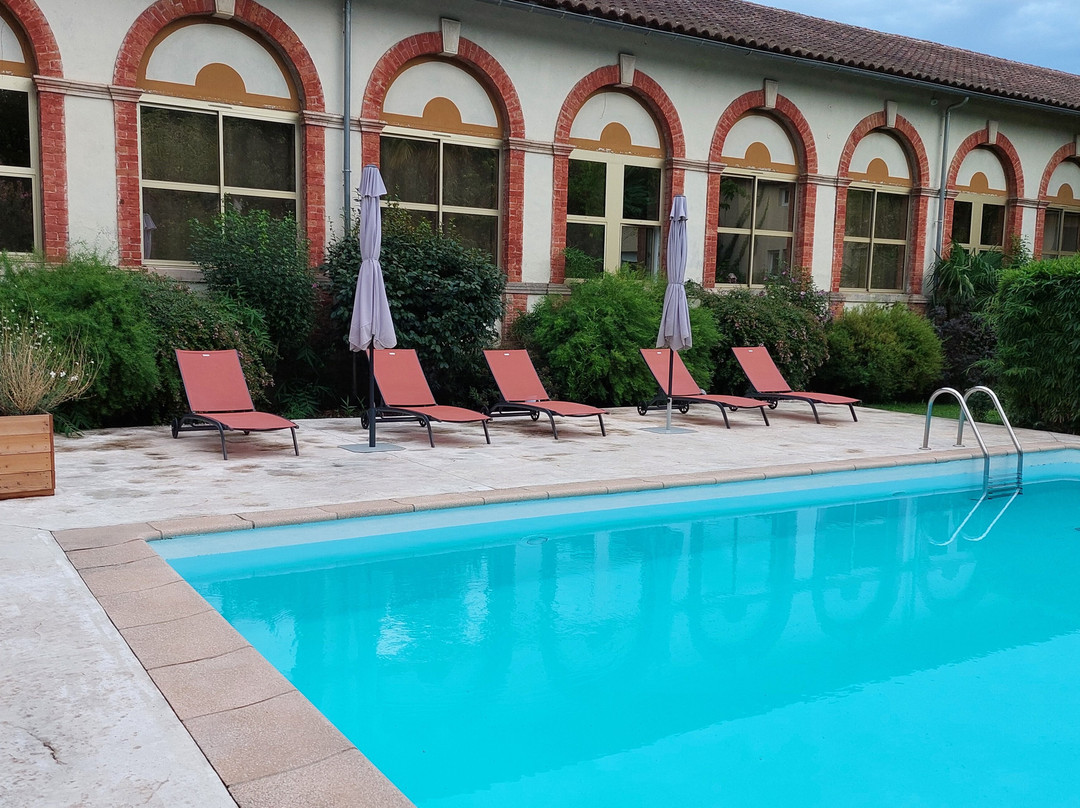 Hotel Les Bellugues主图