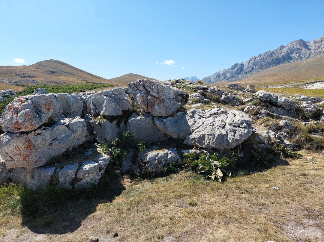 Location De Lo Chiamavano Trinità景点图片