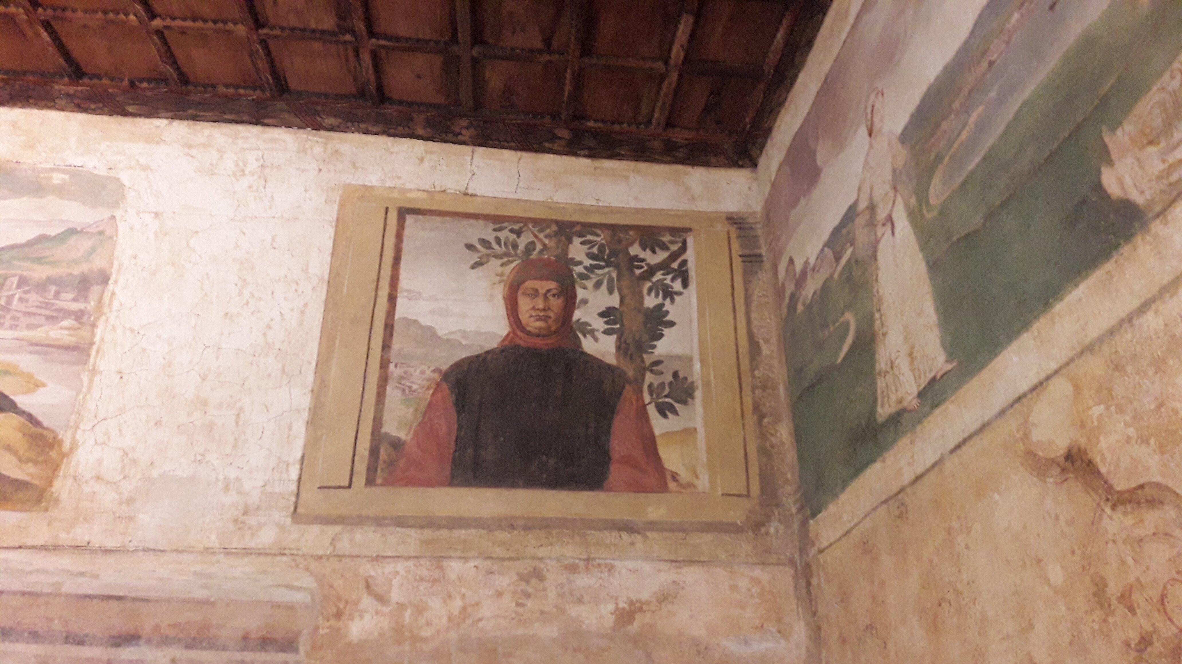 Borgo Petrarca-官方