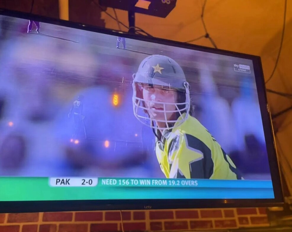 Brataan's Bar & Pizzeria