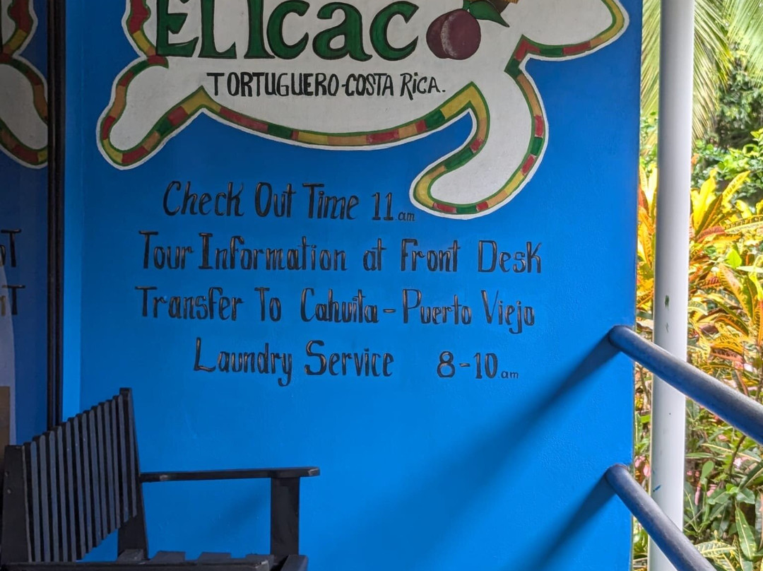 Hotel El Icaco Tortuguero主图
