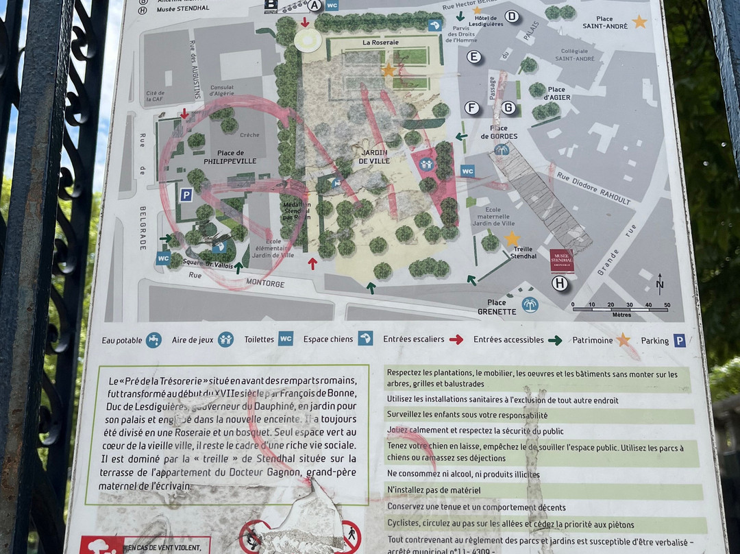 Jardin de Ville景点图片