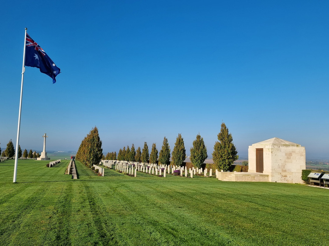 Chemins d'Histoire Battlefield Tours景点图片