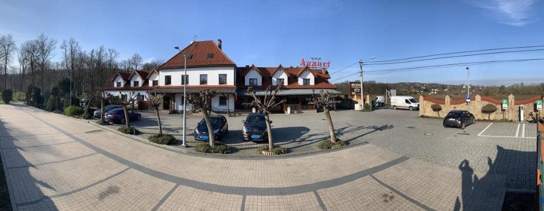 August Hotel