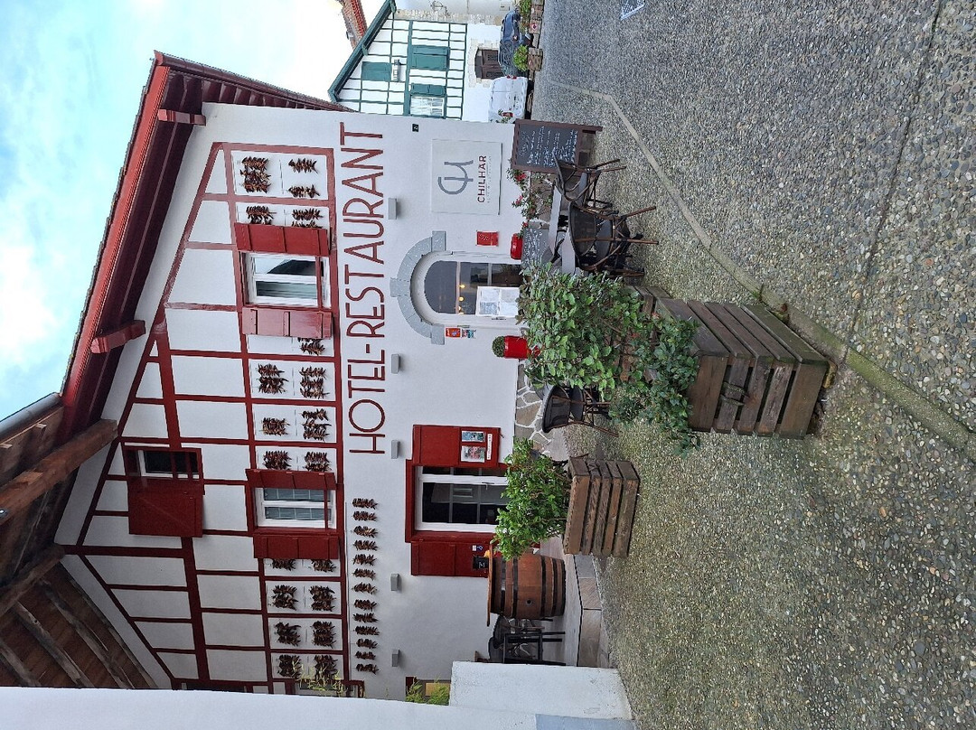 池哈尔酒店主图