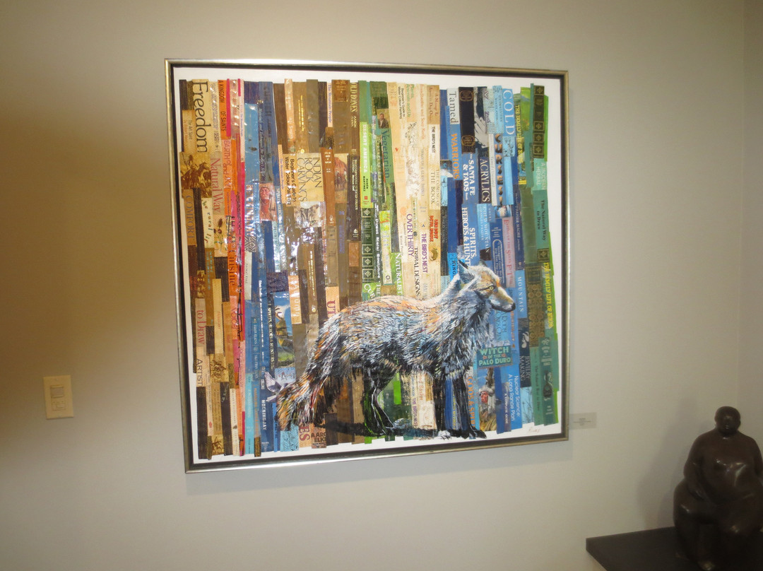 Blue Raven Gallery景点图片