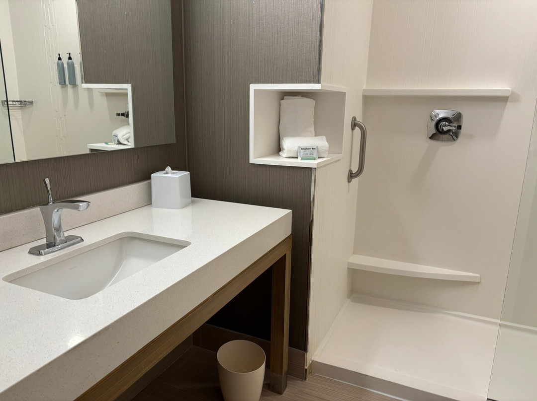 Courtyard by Marriott North Brunswick主图