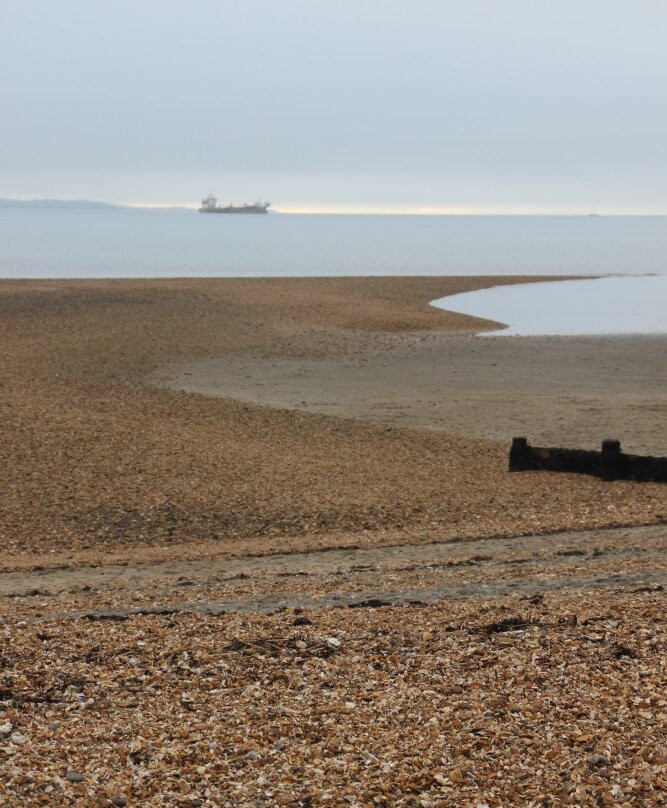 Lee On Solent Beach景点图片