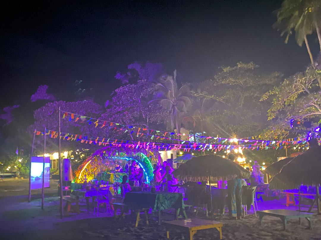 Playa La Caleta Bataan景点图片