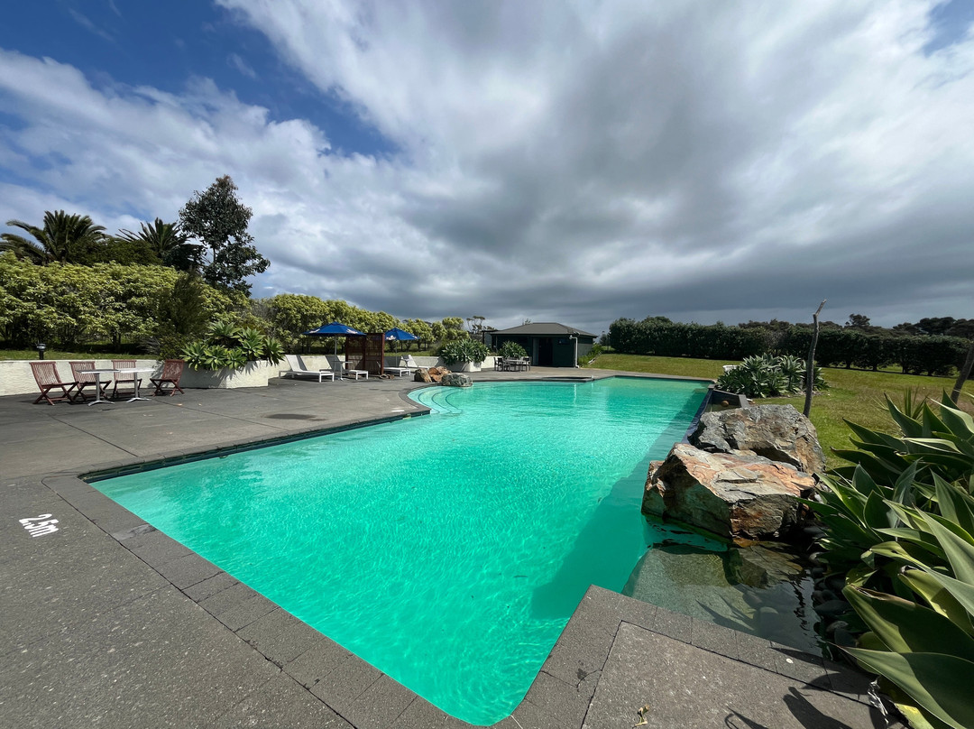 卡林顿度假村酒店主图