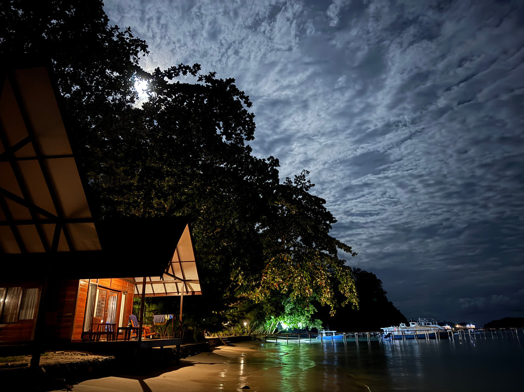 瓦伊沃拉贾安帕潜水假日公园主图