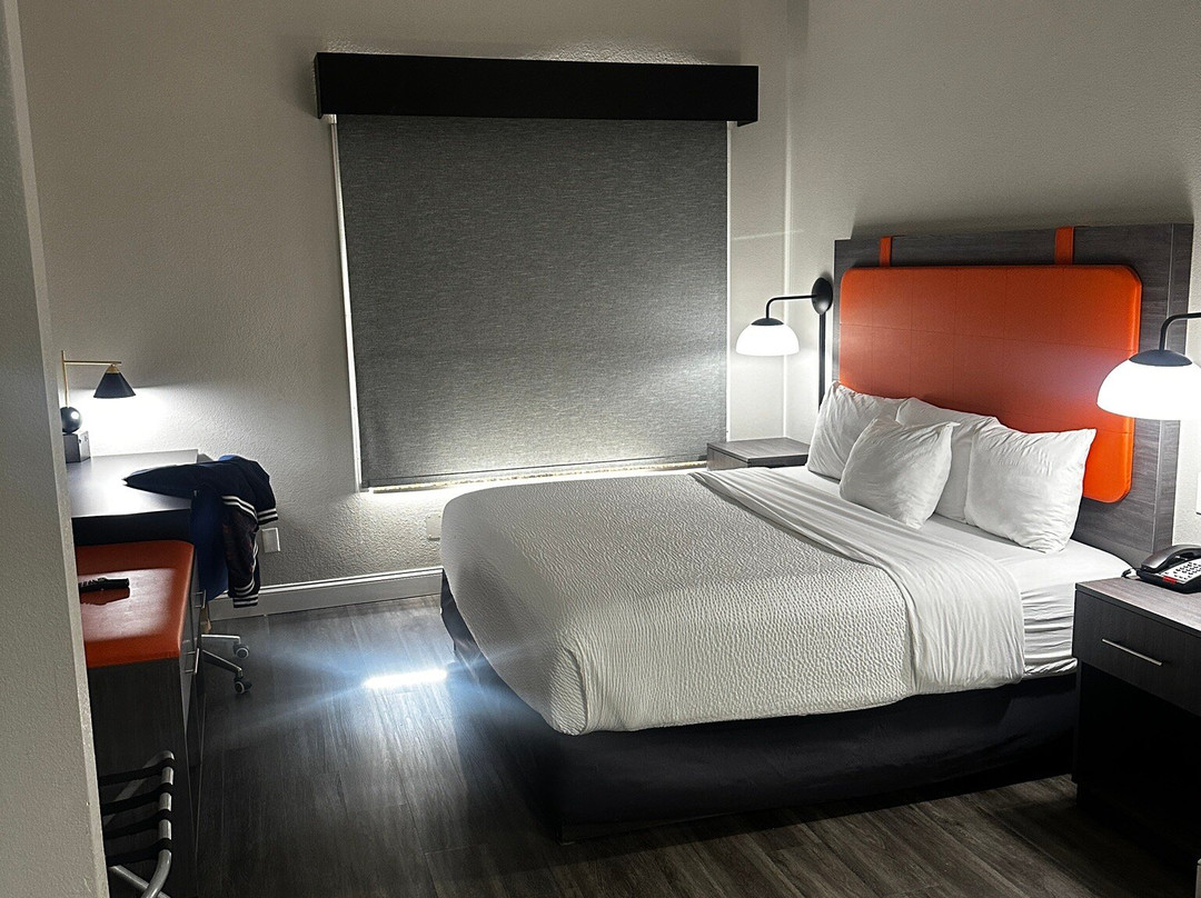 La Quinta Inn & Suites by Wyndham Mt. Laurel - Philadelphia主图
