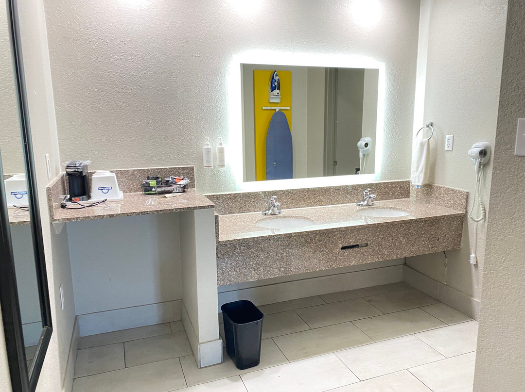 Days Inn & Suites By Wyndham Santa Rosa Nm主图