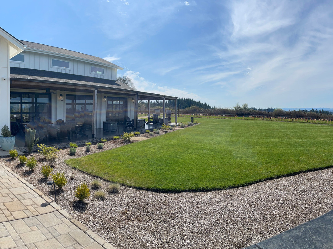 Ghost Hill Cellars-Carlton必去景点