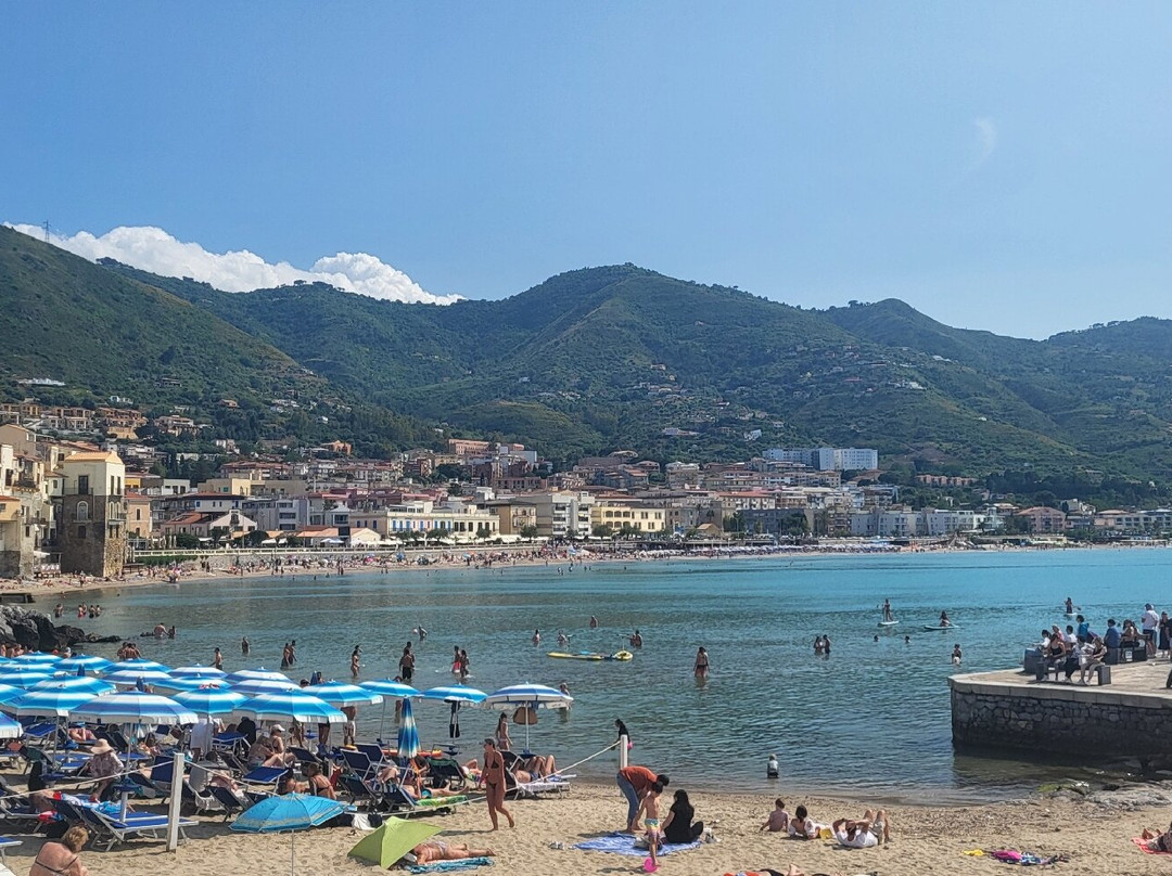 Cefalù Beach景点图片