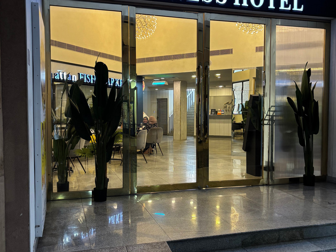 Manhattan Business Hotel主图