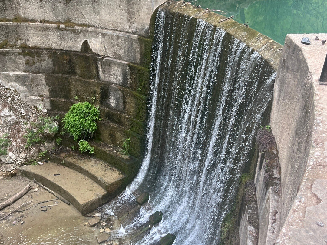 Seven Springs Tunnel景点图片