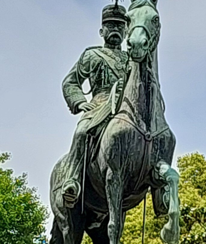 Komatsunomiya Akihito Shinno Statue-Uenokoen必去景点