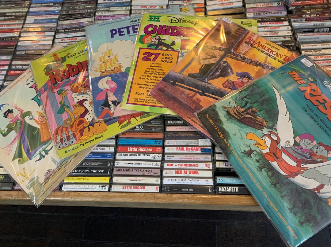 The Groove Vinyl And Vintage-Canton必去景点