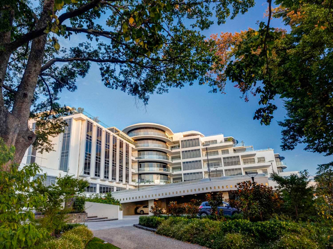 曼特拉查尔斯酒店 - 朗塞斯顿主图