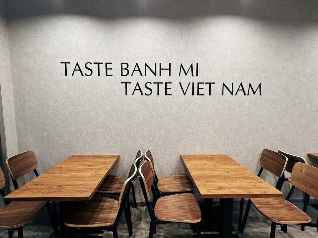 Banh Mi Xin Chao Kameari