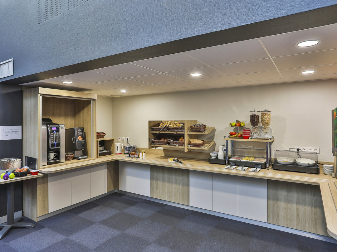 ACE Hotel Vendee Sainte Hermine主图