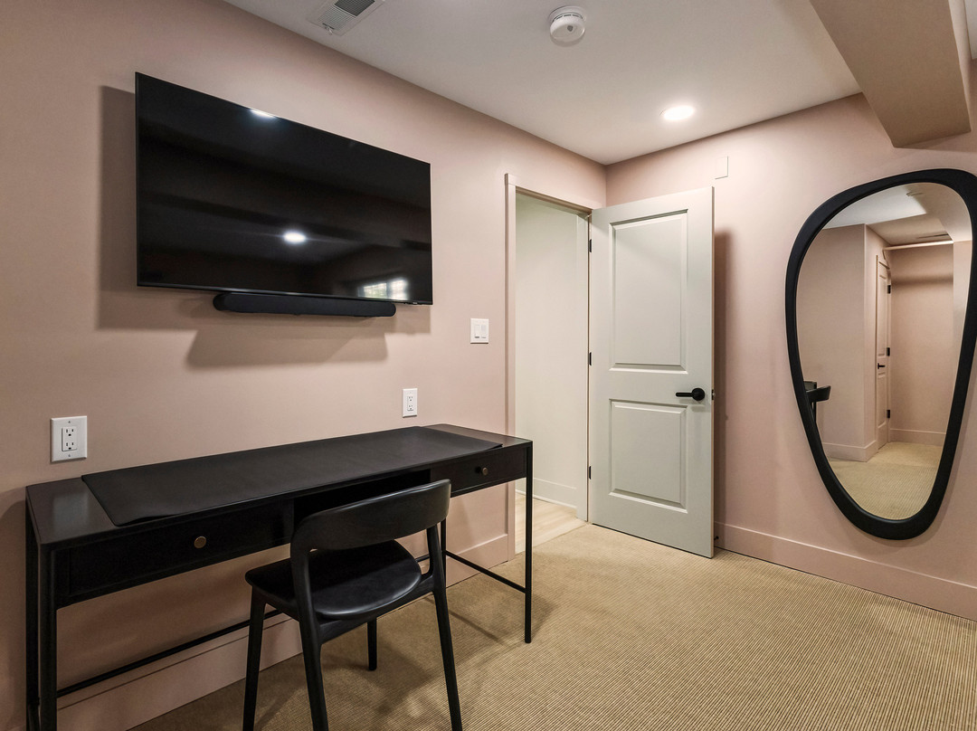 The Neighborhood Hotel New Buffalo主图