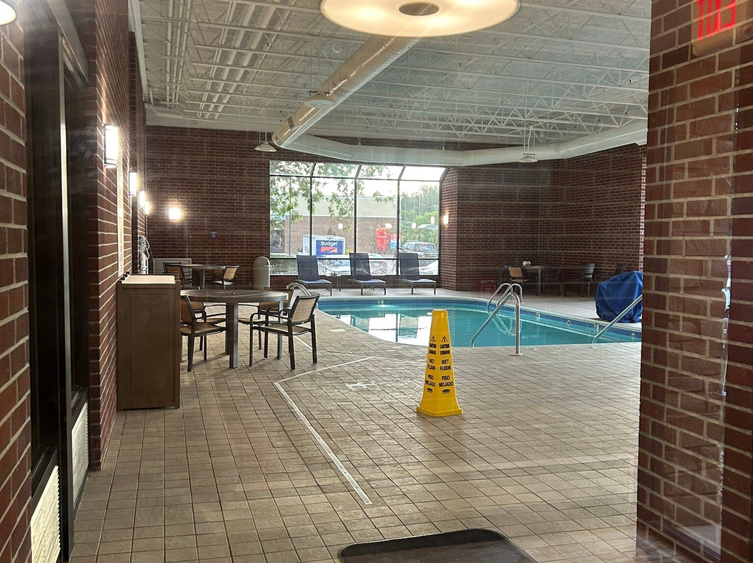 Drury Inn & Suites Springfield主图