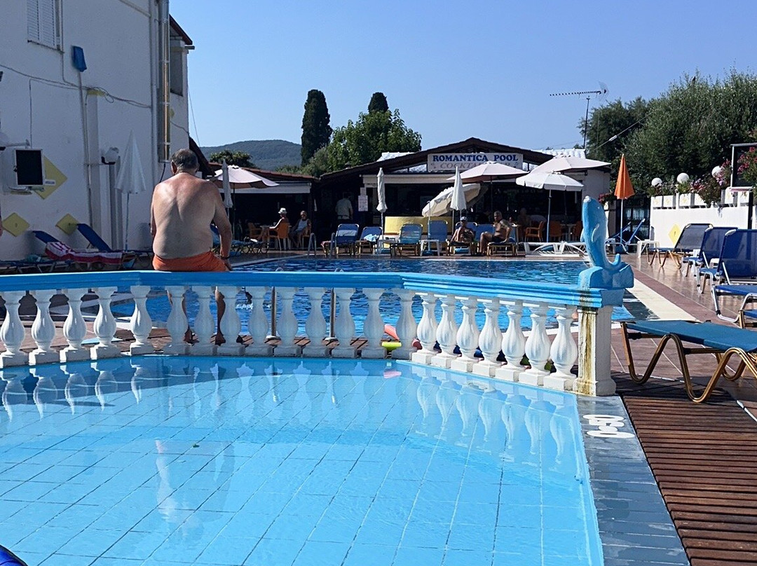 Romantica Leftis主图